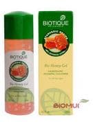 Очищающий пенящийся гель с медом "Biotique"